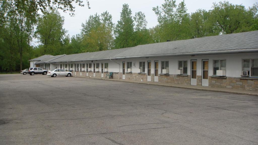 Bluewater Motel Sarnia Exterior photo