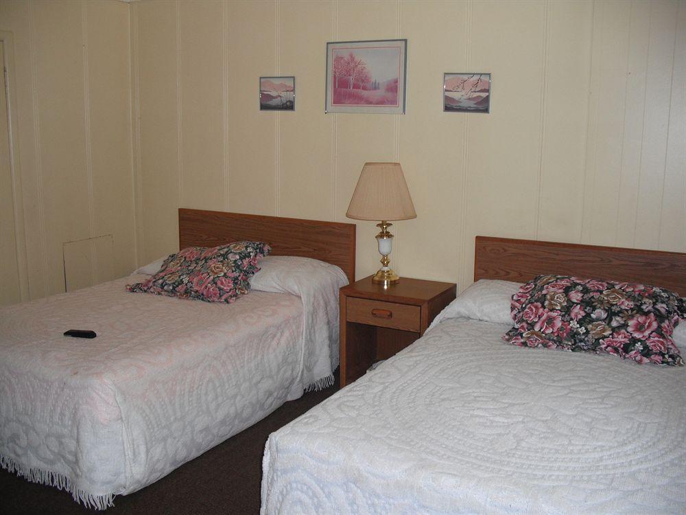 Bluewater Motel Sarnia Exterior photo