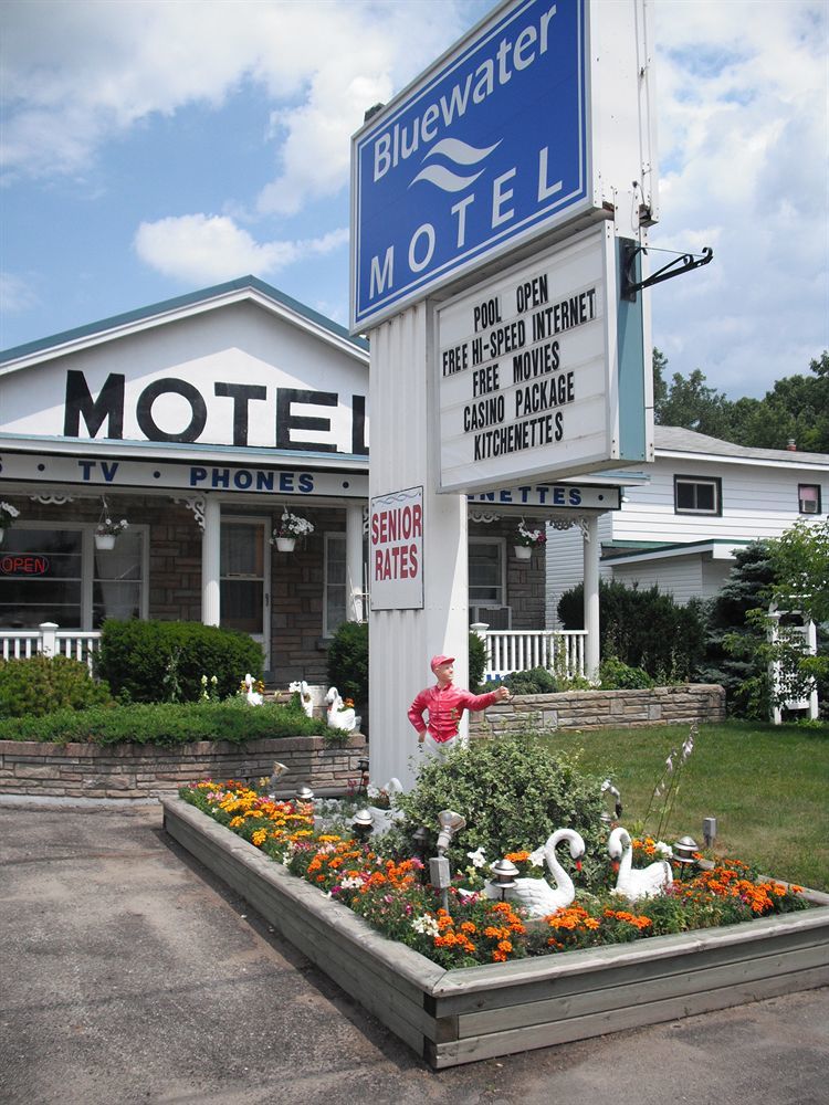 Bluewater Motel Sarnia Exterior photo